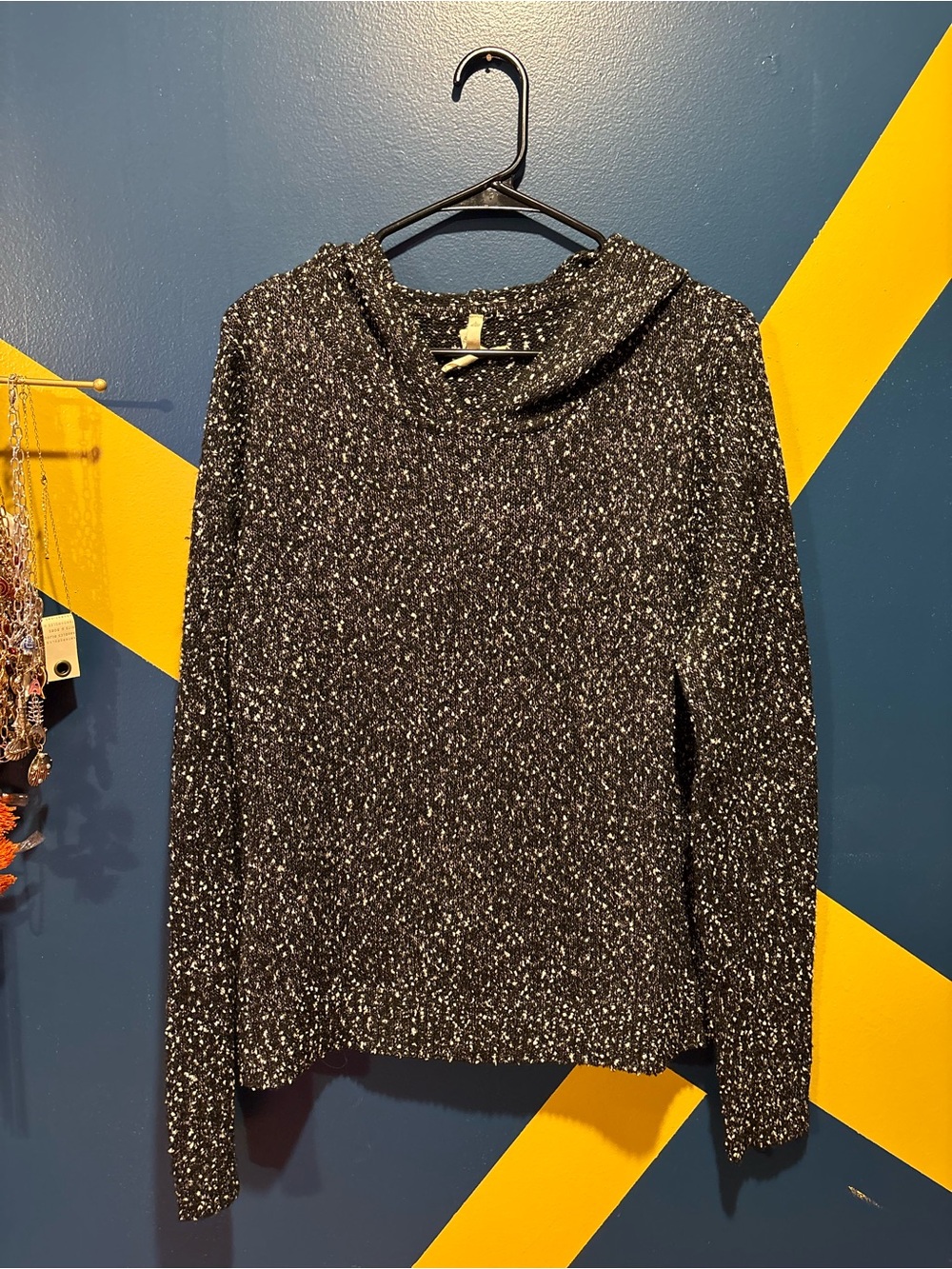 Teaberry & Weave Black & White Popcorn Knit Hooded Sweater EUC